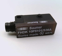 Capteur photoélectrique infrarouge à faisceau diffus Baumer FHDK-10P5101/S35A, IP67, PNP, pour convoyeur et emballage