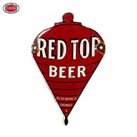 Plaque en émail vintage vieilli en forme de toupie de bière rouge, pour décoration de pub, bar, cuisine, ou cave à homme