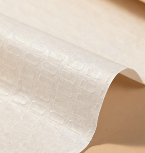 แผ่นฟิล์มกันน้ำแบบใช้แล้วทิ้งวัสดุป้องกันแบบม้วนแผ่นรองที่นอนปรับแต่งได้ควบคุมความแม่นยำได้ - Product Image 1