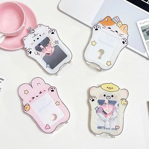 ขาตั้งการ์ตูนพลาสติก PVC รูปทรงพิเศษ ขนาด 3 นิ้ว สำหรับเก็บการ์ดสะสม ตกแต่งได้ ทนทาน ขายส่ง - Product Image 1