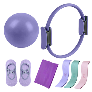 Kit Essenziale Pilates Set di Attrezzature per Esercizi Yoga per Donne Allenamenti a Casa con Mini Palla, Fasce di Resistenza, Calzini Yoga - Product Image 1