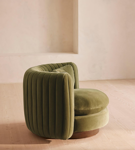 Fauteuil d'appoint pivotant de luxe en velours vert tendance avec cadre en bois pour hôtel - Product Image 3