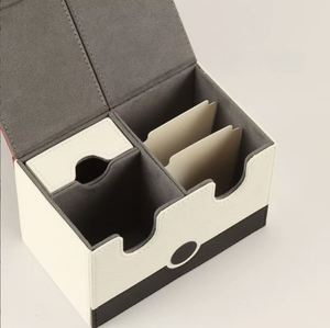 Boîte de rangement pour cartes en papier pour jeux de société et cartes TCG. Conception à double tiroir avec compartiment Commander adapté aux familles - Product Image 1