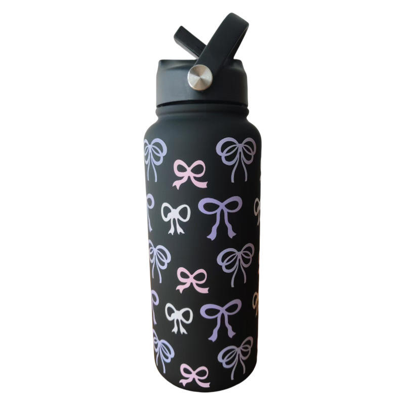 Black straw cap with bowknot