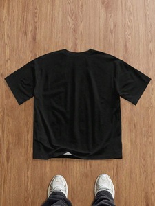 เสื้อยืดผู้ชายสีดำลายดอกไม้ แขนสั้น คอกลม สไตล์ลำลอง ผ้าฝ้าย 100% พิมพ์ลายดิจิทัล ระบายอากาศได้ดี ผ้าเจอร์ซีย์ - Product Image 4