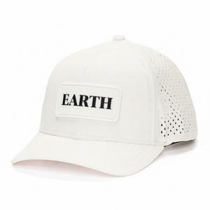 Casquette de golf OEM personnalisée en maille perforée avec logo, 5 panneaux, visière légèrement incurvée, snapback, patch en caoutchouc imperméable - Product Image 1