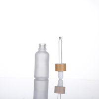 Flacon compte-gouttes en verre givré de 10 ml, 15 ml, 30 ml, 50 ml, 100 ml avec bouchon en bambou, rechargeable, pour emballage d'huiles essentielles et de soins de la peau