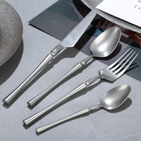 Couteau à steak et fourchette-cuillère à dessert rétro en acier inoxydable 304, motif flocon de neige, manche long et fin, style vintage occidental
