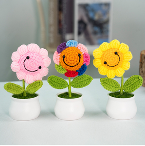 Vente en gros d'ornements <span class=keywords><strong>de</strong></span> tournesols <span class=keywords><strong>crochet</strong></span>és à la main <span class=keywords><strong>livre</strong></span> <span class=keywords><strong>de</strong></span> bureau souriant <span class=keywords><strong>pour</strong></span> Noël fête des pères feuille amis collègues ornement - Product Image 2