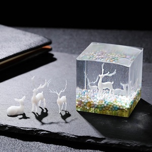 3Dエルクミニチュア置物装飾森ミニチュアマイクロ風景装飾詰め物クリスタルボールプラスチック妖精鹿 - Product Image 1