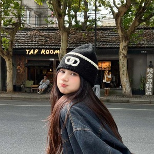 Gorro de Punto Jacquard de Lana <span class=keywords><strong>para</strong></span> <span class=keywords><strong>Hombre</strong></span>, Otoño-Invierno, Estilo Pequeño con Botones, Cálido, Grueso, Moderno, con Protección <span class=keywords><strong>para</strong></span> las Orejas - Product Image 1