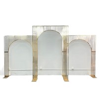 Arche carrée dorée en fer électroplaqué pour toile de fond de mariage, écran de scène et zone d'accueil