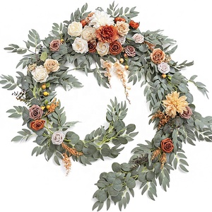 Couronne de fleurs séchées à chaud, <span class=keywords><strong>guirlande</strong></span> de vert d'<span class=keywords><strong>eucalyptus</strong></span>, décoration de mariage, de maison, roses artificielles décoratives, fleurs artificielles - Product Image 1