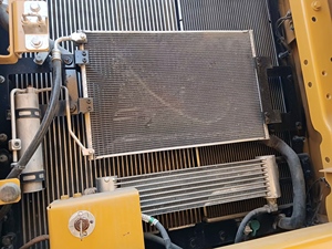 Excavatrice sur chenilles CAT320GC d'occasion de haute qualité d'origine japonaise, 20 tonnes, en stock à vendre - Product Image 5
