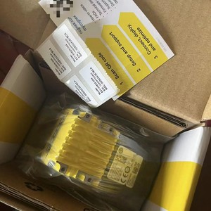 Lector de Códigos de Barras Fijo Cognex Dm290x 06 Sc, Amarillo Fluorescente, Interfaz Inalámbrica, Escáner de Plataforma, 1 Año de Garantía - Product Image 1