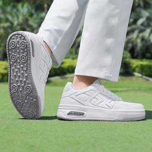 Zapatillas Unisex Negras y Blancas de PU con Suela con Amortiguación de Aire, Suela Exterior de Goma y Entresuela de EVA - Product Image 3
