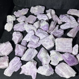 Cristalli Naturali Grezzi di Alta Qualità, Spodumene e <span class=keywords><strong>Kunzite</strong></span> Viola Grezza per Decorazione d'Interni - Product Image 2