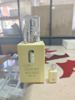 Maquette de bouteille de produit cosmétique en acrylique personnalisée, articulée, de 0,35 mètre (1 1/4 pieds) grandeur nature, pour affichage et exposition