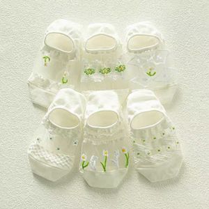 Women's Breathable Invisible Socks Summer Low Cut Boat Socks Sweat Absorbent Floral Pattern Elegant Style For Youth - Product Image 2