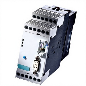 Partie 3UF7000-1AB00-0 SIRIUS SIMOCODE Pro C Unité de base du système de gestion des moteurs : protège, surveille et contrôle les moteurs - Product Image 1