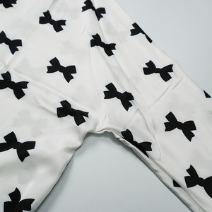 Conjunto de pijamas de gran tamaño para mujer, tejido de poliéster suave transpirable, logotipo personalizado, cierre de cintura elástica, uso recreativo, otoño y primavera - Product Image 5