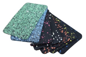 Revêtement de sol en <span class=keywords><strong>caoutchouc</strong></span> MCG Heavy Duty 15-50 mm, <span class=keywords><strong>antidérapant</strong></span>, imperméable, écologique, pour aire de jeux extérieure, salle de sport, crossfit. - Product Image 4