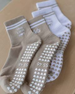 Calcetines de Pilates Antideslizantes HAD para Mujer, Calcetines de Yoga con Dedos Separados, Calcetines de Pilates Personalizados con Agarre - Product Image 1