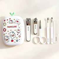 Set de Manicura Miniatura con Diseño de Dibujos Animados, Herramientas Básicas de Cuidado de Uñas de Acero Inoxidable, Estuche Portátil de Plástico para Viajes, Ideal para Estudiantes y Hogar