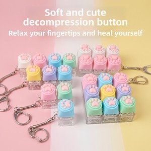2026 Porte-clés mignon en forme de griffe de chat, jouet de décompression pour les doigts, testeur de keycap, pendentif pour sac à dos, cadeau pour couples de festival - Product Image 5
