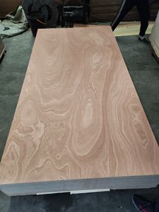 Pannello <span class=keywords><strong>di</strong></span> Compensato Naturale in Sapele 4x8ft 18mm Taglio Rotativo per Mobili e Decorazioni in Legno - Product Image 5