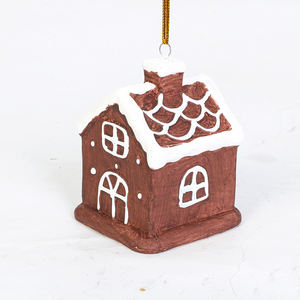 2024 Venta caliente 5,4*5*7cm rojo lindo casa forma <span class=keywords><strong>adornos</strong></span> navideños decoraciones <span class=keywords><strong>Adornos</strong></span> <span class=keywords><strong>De</strong></span> <span class=keywords><strong>Navidad</strong></span> - Product Image 1