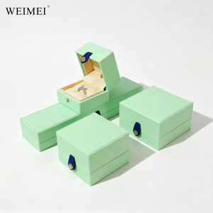 WEIMEI Vente en gros Élégante Boîte à bijoux carrée en cuir PU vert menthe avec anneau de tirage en cuir noir pour collier - Product Image 3