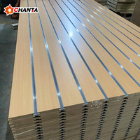 Panneaux MDF rainurés modernes E1, panneaux décoratifs à lattes pour présentoirs de magasin