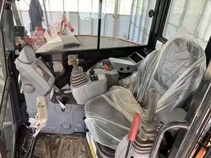 รถขุดตีนตะขาบฮิตาชิ รุ่น Zaxis 50U ขนาด 3 ตัน พร้อมบุ้งกี๋ไฮดรอลิกสำหรับขุด และชิ้นส่วนเครื่องยนต์หลักมือสอง - Product Image 5