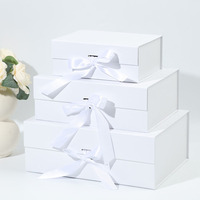 Boîtes pliantes personnalisées en carton avec couvercle à rabat, boîtes magnétiques pour vêtements, boîtes cadeaux avec ruban, boîtes en papier pliantes pour petites expéditions