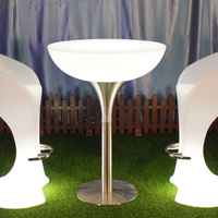 Table de bar LED moderne pour discothèques, salons, événements, jardins - Mobilier d'extérieur en plastique par Factory Design pour hôtels