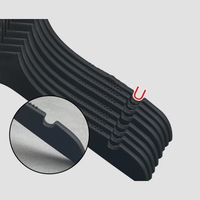 En gros Cintres à vêtements durables moulés par injection - Couleur personnalisable, crochet rotatif à 360 degrés en acier inoxydable, pour outils et sacs à épices