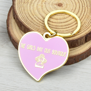 سلسلة مفاتيح مطلية بالمينا بتصميم قلب وشعار مخصص، هدايا ترويجية تذكارية، سلسلة مفاتيح مطلية بالمينا الناعمة والصلبة - Product Image 3