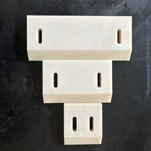 Bouches en nylon usinées, taille personnalisable pour usage industriel - Product Image 1