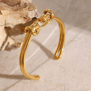 Bracelet à double nœud ouvert en acier inoxydable plaqué or 18 carats, bijoux unisexes pour tous les jours, origine Yiwu - Product Image 4