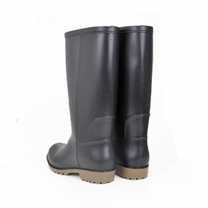 Bottes de pluie pour hommes Warrior 8128, mi-mollet, imperméables, antidérapantes, en PVC, pour le travail - Product Image 3