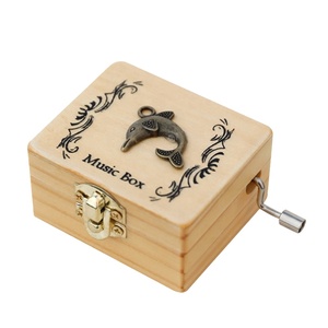 Caja de Música de Madera Hecha a Mano Sky City, Bonita Caja de Música de Madera con Manivela, Torre Boutique, Regalos de Cumpleaños, Linda Caja de Música de Animales - Product Image 5