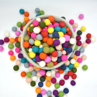 Boules de feutre de laine faites à la main de 2,2 cm, de haute qualité, colorées, écologiques, pour projets d'artisanat DIY, guirlandes de Noël, mobiles, bijoux uniques