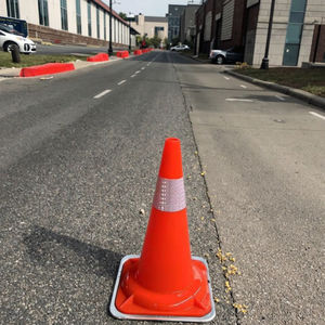 Neues Design Mode 30cm reflektieren der Gummi-Verkehrs <span class=keywords><strong>kegel</strong></span> PVC/PP-Kunststoff-Straßen <span class=keywords><strong>kegel</strong></span> ausrüstung Verkehrs warn produkte - Product Image 3