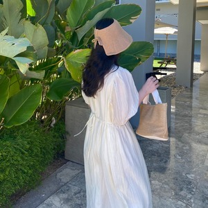 Robe longue décontractée pour femme à texture froissée, manches courtes, col rond, taille haute, coupe trapèze ample, idéale pour l'été et la plage - Product Image 3
