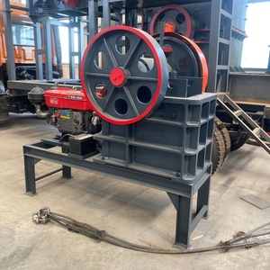 Concasseur à mâchoires à moteur AC le <span class=keywords><strong>moins</strong></span> <span class=keywords><strong>cher</strong></span> d'usine, mini concasseur à mâchoires <span class=keywords><strong>mobile</strong></span> pour pierres avec machine de concassage primaire - Product Image 5