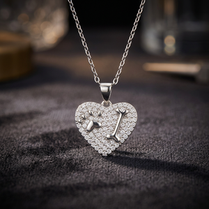 Collier pendentif en acier inoxydable plaqué or avec zircon en forme de cœur brisé, entièrement serti de zircons, style hip-hop, idéal pour un usage quotidien - Product Image 4