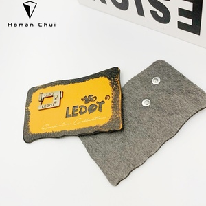 ป้ายหนังพิมพ์ลายสีน้ำตาลนูนทำจาก PU โลโก้ได้ตามต้องการ - Product Image 4