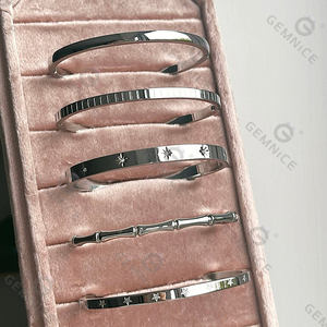 Lincy Özel Toplu Yeni Gelen Paslanmaz Çelik Uygun Fiyatlı Yıldız Tasarımlı Bilezik - Product Image 3