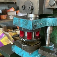 Machine à poinçonner avec moules à bijoux personnalisés pour bijoux en or/argent et formage par presse manuelle